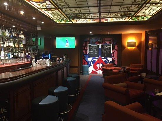 Bar Lounge le 12.2